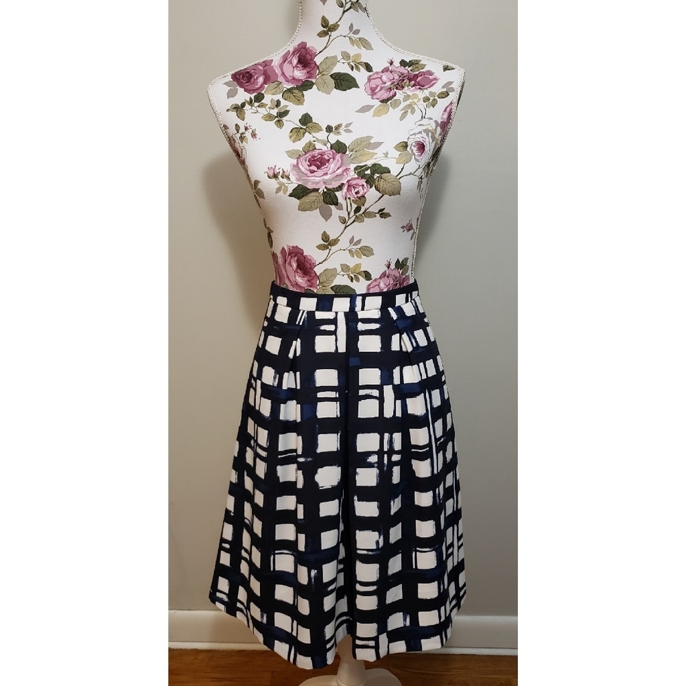 Long artsy checkered skirt